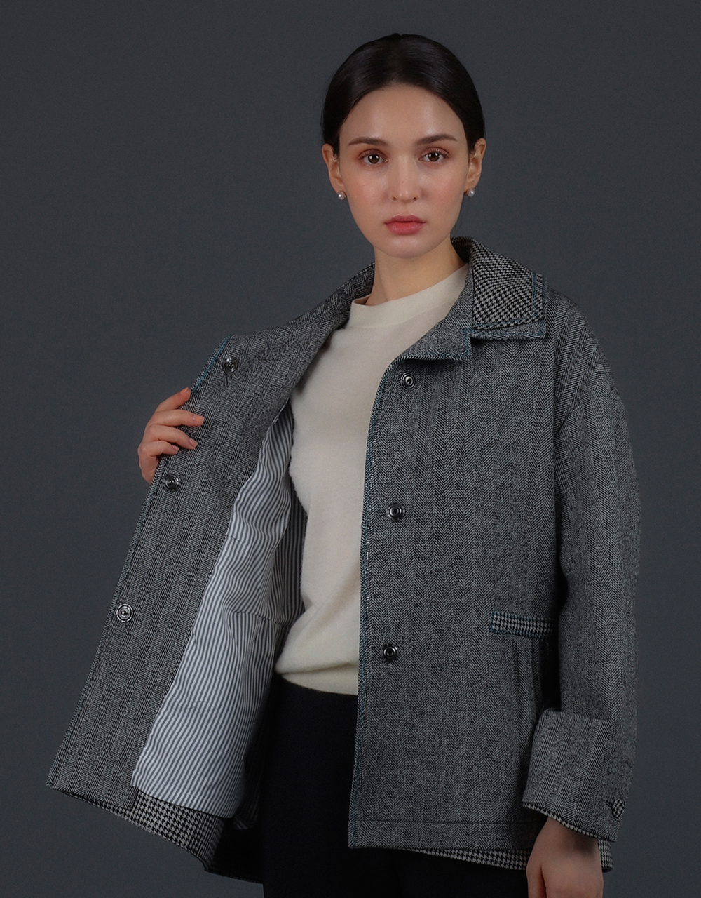 재킷 모델 착용 이미지-S1L14