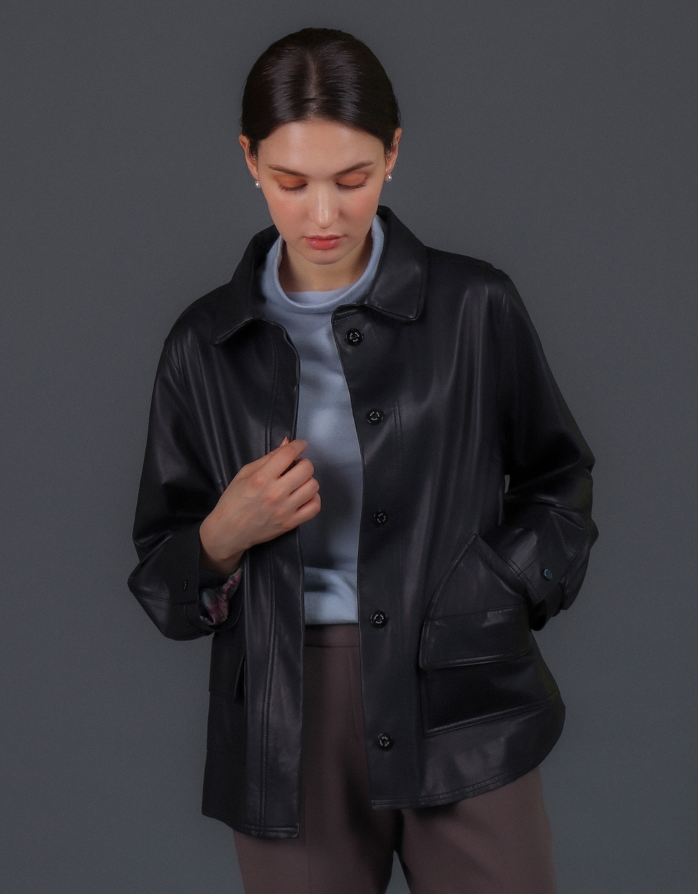 재킷 모델 착용 이미지-S2L11